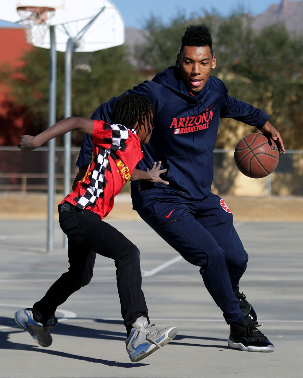 Allonzo Trier visits Davidson Elementary
